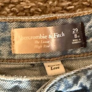Abercrombie CURVE LOVE High Rise Loose Jeans